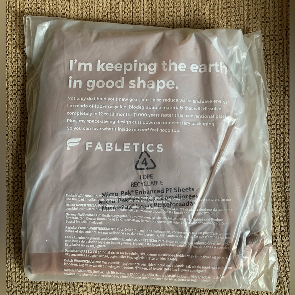 BNWT Fabletics Define PowerHold® High-Waisted 7/8 Legging - MEDIUM Pants - TEDDY - Picture 3 of 13